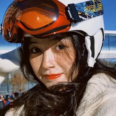 隔壁的吸血鬼美眉